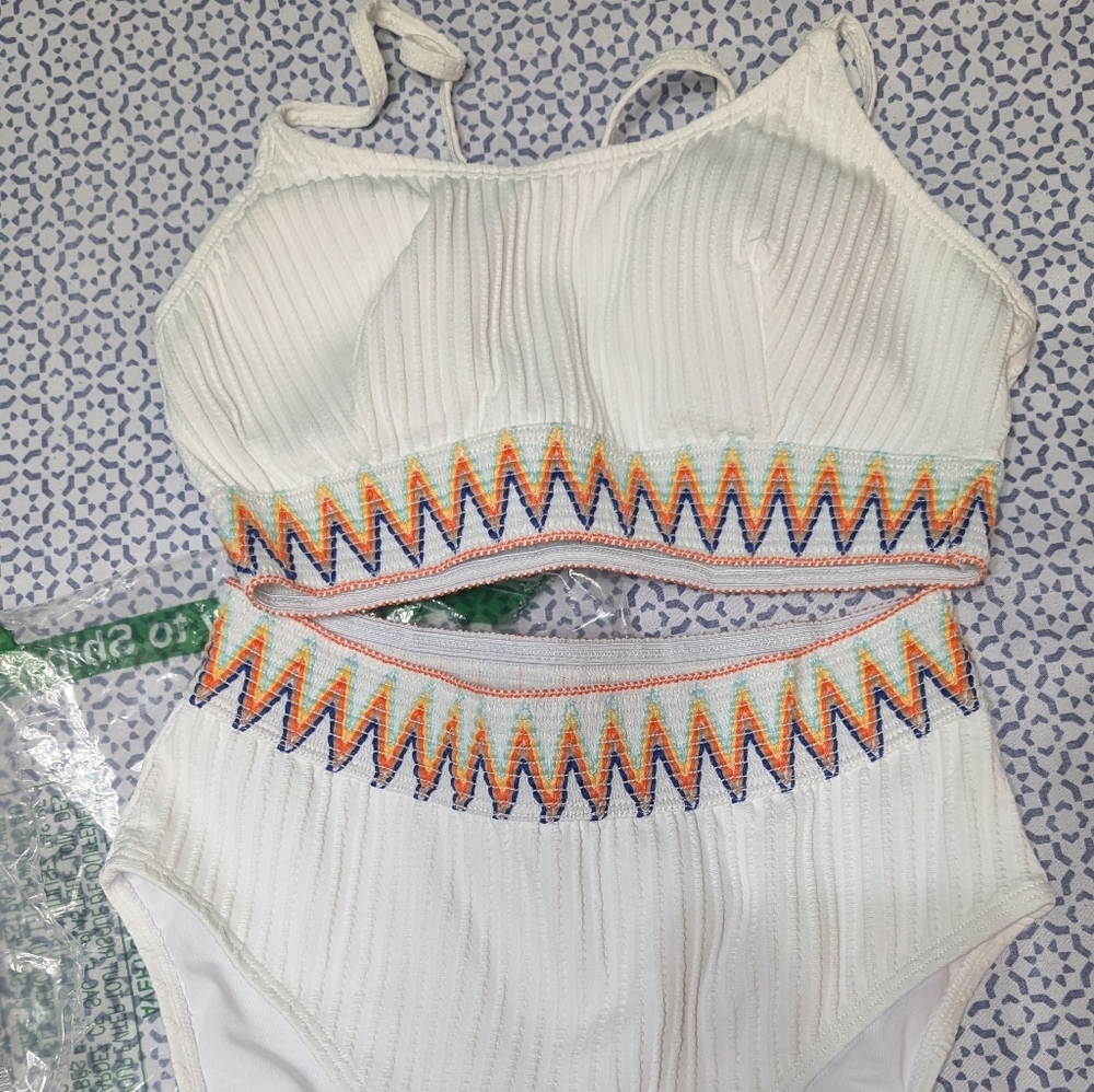 High waisted bikini